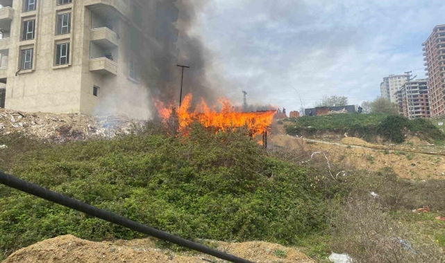 Samsun&#039;da inşaata ait baraka kundaklandı