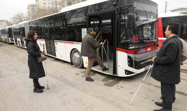 Samsun'da otobüslere engelliler için 'ses ve görüntülü bilgilendirme sistemi'