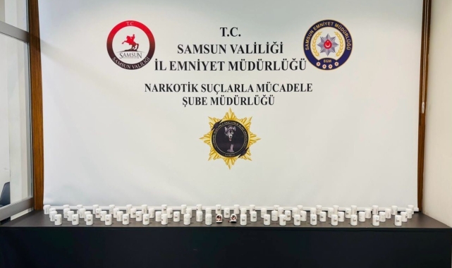 Samsun'da uyuşturucu operasyonu: 8 bin 563 adet sentetik ecza ele geçirildi