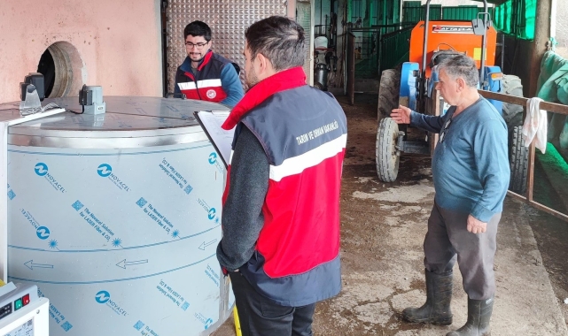 Şaphane&#039;de süt sağım sistemi ve soğutma tankının kayıt ve kontrol işlemleri