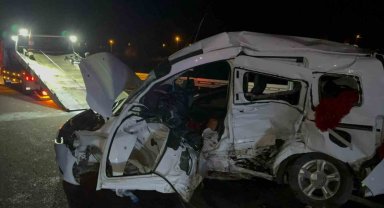 Sarıkamış'ta trafik kazası: 2 ölü, 5 yaralı