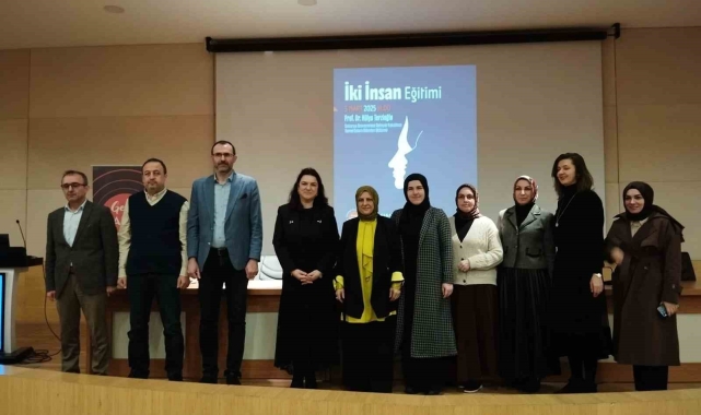 SAÜ'de kadınların sosyal hayattaki konumlarına dikkat çekildi