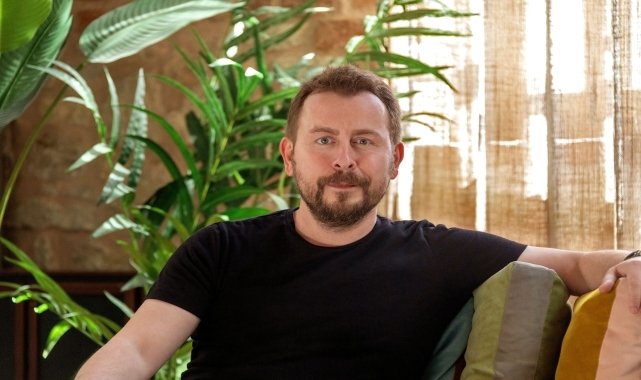 Şef Ömür Akkor, TikTok'ta iftar sofralarına özel tariflerini sunuyor