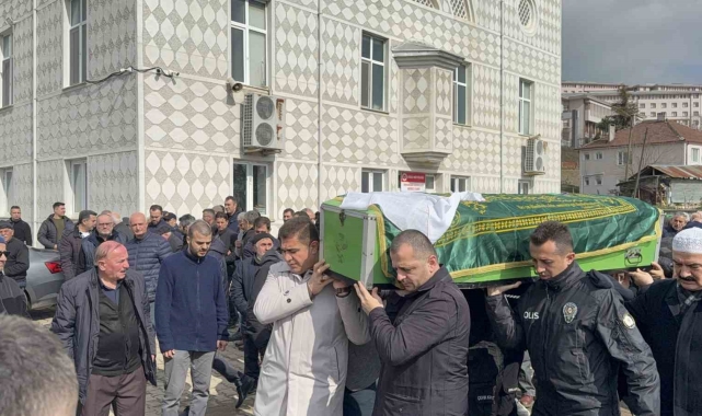 Şehit annesi son yolculuğuna uğurlandı