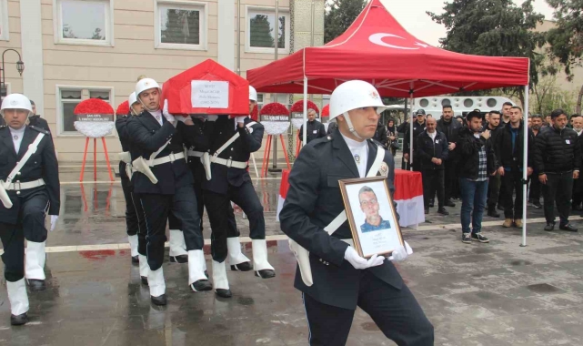 Şehit polis memuru törenle memleketine uğurlandı