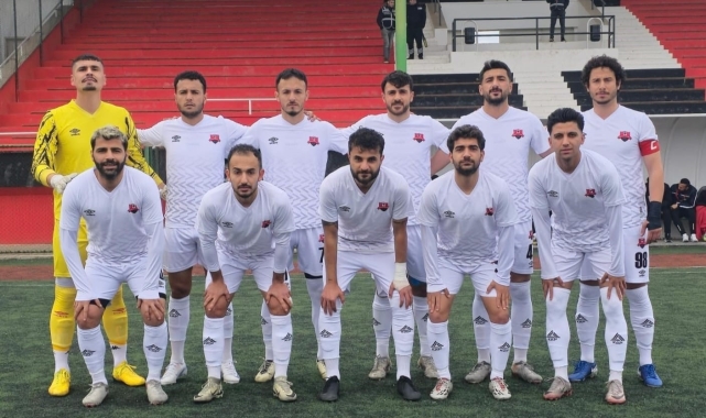 Şehitkamil Belediyespor 3 puanı 3 golle aldı