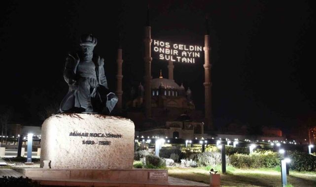 Selimiye'de ilk teravih
