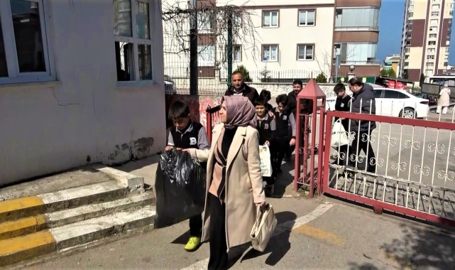 Sıfır atıkta birinci okul: Veliler ve öğrenciler okula gelirken getiriyor, yılda 20 tona yakın atık toplanıyor