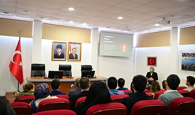 Sinop'ta kamu personeline yapay zeka eğitimi