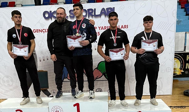 Sinoplu genç bilekler bölgeyi salladı