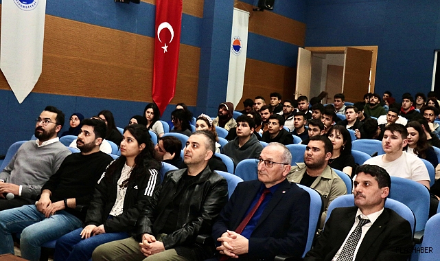 SNÜ'de havacılık sektöründeki kariyer fırsatları anlatıldı