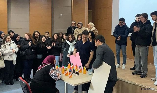 SNÜ öğrencilerinden huzurevi ziyareti