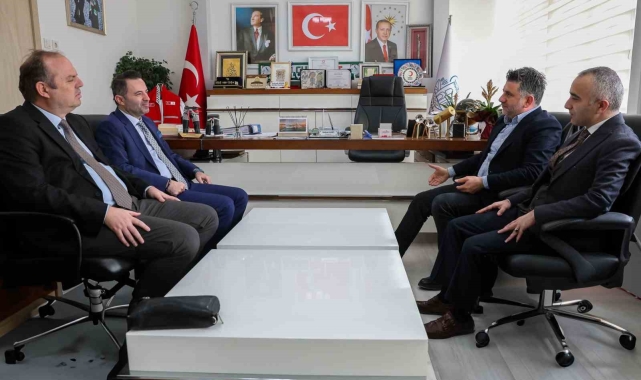Söğütlü'ye 25 kilometrelik güçlü altyapı ağı