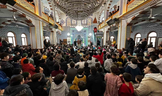 Sultangazili çocuklar Cami Buluşmaları'nda bir araya geldi