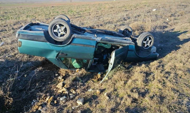 Takla atan otomobilden şans eseri yara almadan çıktı