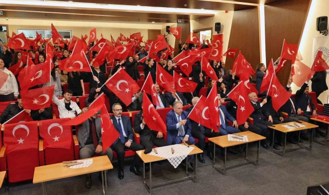 Talas'ta muhteşem İstiklal Marşı programı