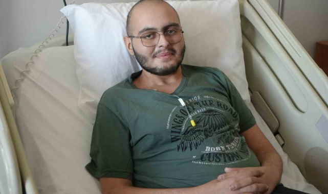 Taraftarlar bu sefer Mehmet'in kanserle mücadelesi için meşale yaktı