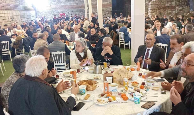 Taşmedreseli Ülkücüler iftar verdi