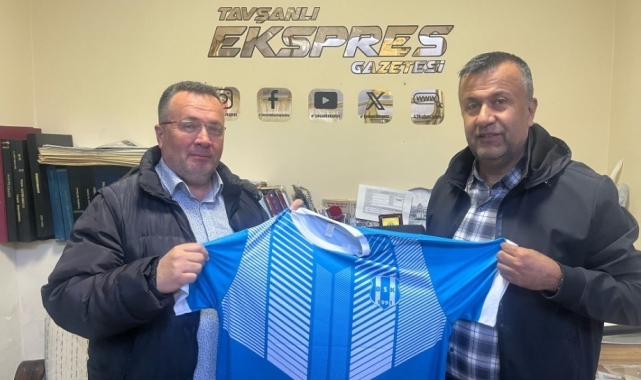 Tavşanlı Başköyspor'dan taraftara özel forma