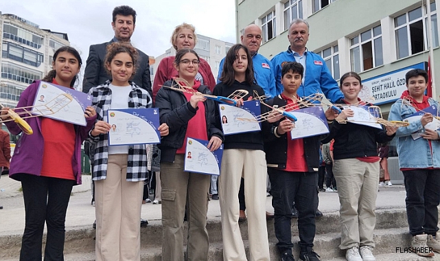 THK Sinop&#039;tan öğrencilere model uçak sertifikası