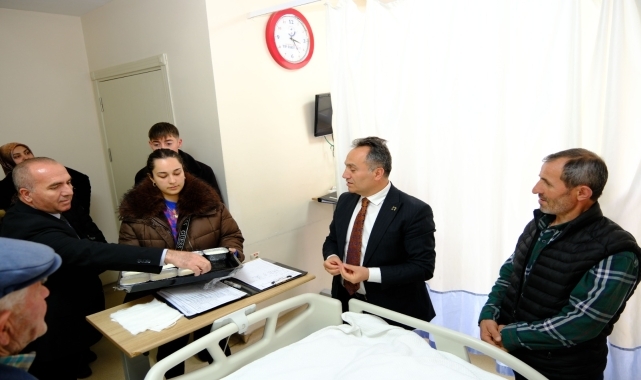TOGÜ Rektörü Prof. Dr. Yılmaz, hastaları ziyaret etti