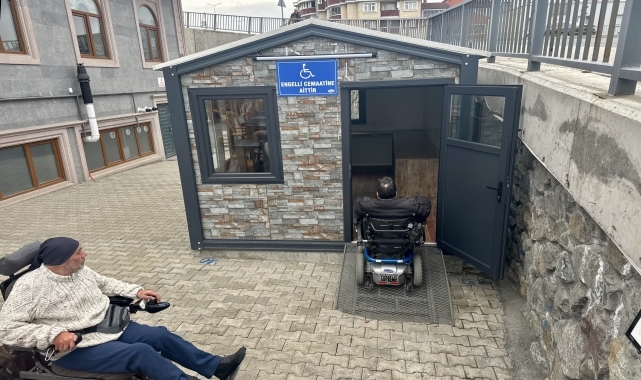 Trabzon'da bu camide namaza engel yok