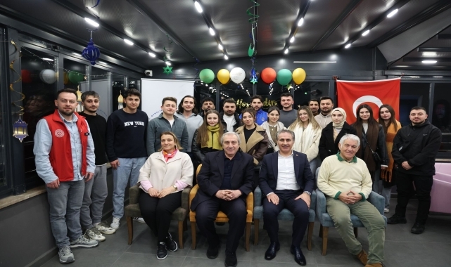 Trabzon'da üniversite öğrencileri "Anılarla Trabzonspor" programında bir araya geldi