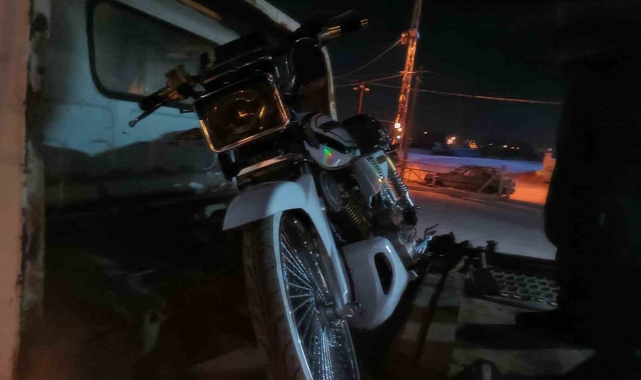 Trafikte yatarak ilerlediler, 81 bin lira ceza yediler