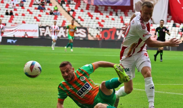 Trendyol Süper Lig: Antalyaspor: 1 - Alanyaspor: 1