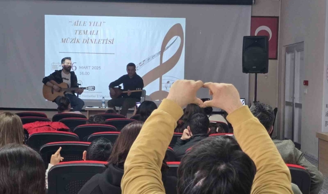 Tunceli'de "Aile Yılı" temalı müzik dinletisi