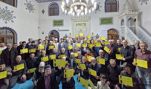 Türkeli'de hatimle teravihe katılan cemaate başarı belgesi