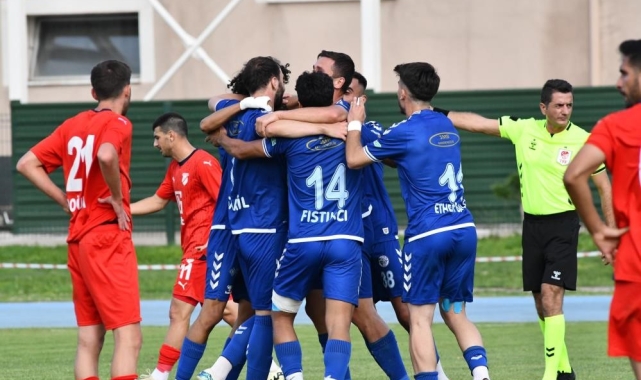Türkiye 3. Lig: İzmir Çoruhluspor: 1 - Erciyes 38 FK: 1