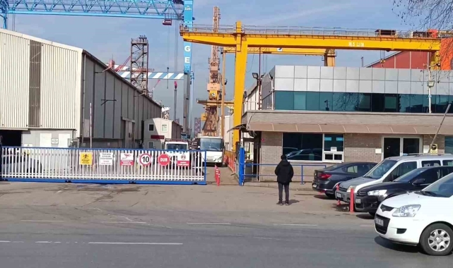 Tuzla Tersanede patlama: 1 yaralı