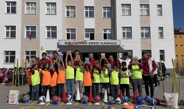 Ultra Aslan Tatvan'dan öğrencilere anlamlı destek