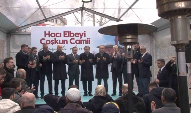 Ümraniye'de Hacı Elbeyi Coşkun Camii ibadete açıldı