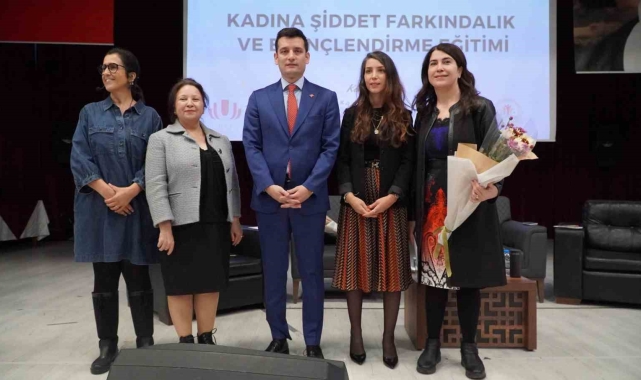 Urla&#039;da &quot;Kadına Yönelik Şiddete Karşı&quot; farkındalık ve bilinçlendirme eğitimi yapıldı