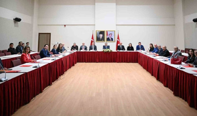 Vali Aktaş: "Şiddete maruz kalan kadınlarımızı korumak en önemli görev"