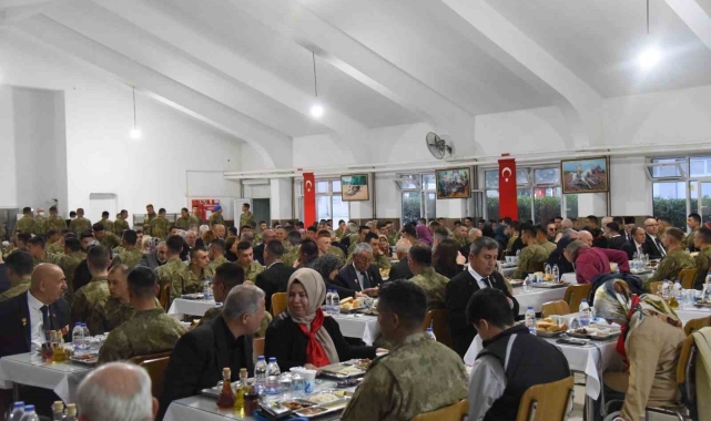 Vali Özkan şehit aileleri ve gazilerle iftarda buluştu