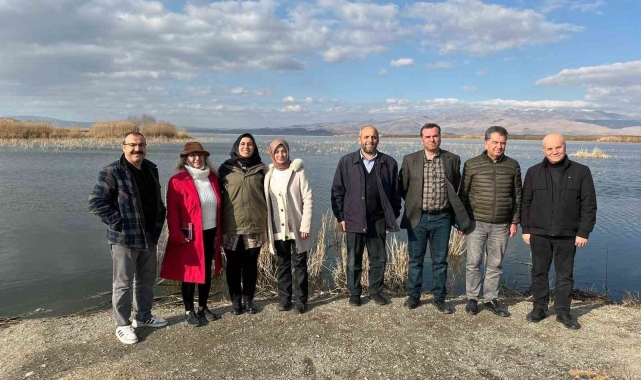 Valiliğin Eber Gölü'ne müdahale planı şekilleniyor