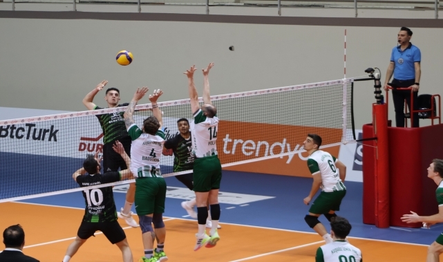 Voleybol: SMS Grup Efeler Ligi