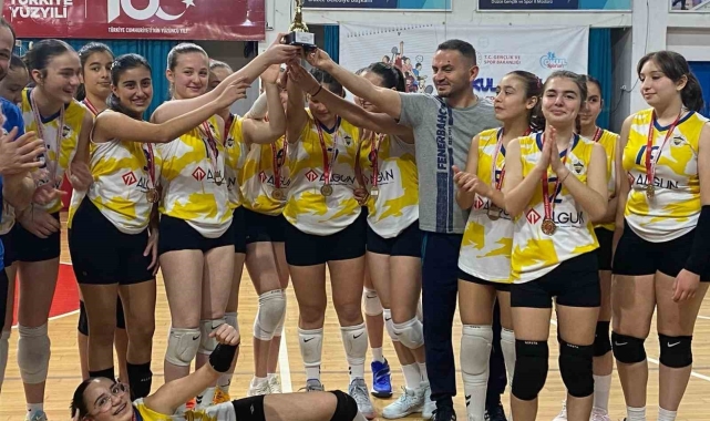 Voleybolda şampiyon Düzce 1907 SK oldu