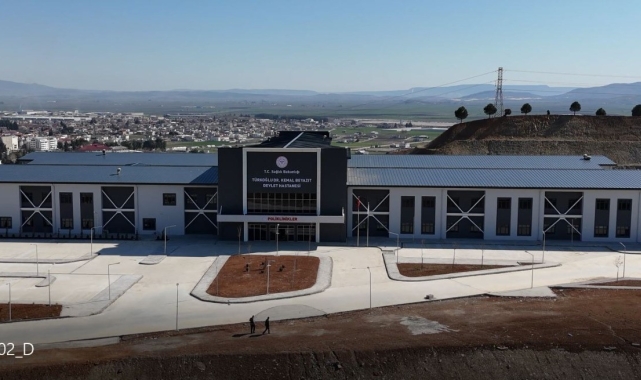Yapımı tamamlanan Türkoğlu Devlet Hastanesi hasta kabulüne başladı