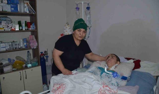 Yatağa bağımlı genç kadının dramı