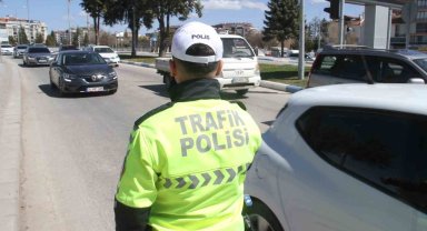 Yeni Konya-Antalya karayolunda trafik yoğunluğu