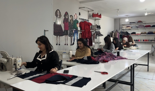 Yüksekova&#039;da kadınların ürettikleri ürünler Irak ve İran&#039;a kadar gönderiliyor