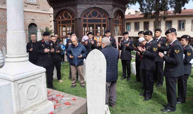 Zağnos Paşa Camii haziresinde yatan Şehit Yüzbaşı Necati Bey anıldı