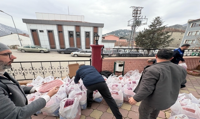 Ziyaret Belediyesi ihtiyaç sahibi ailelere gıda yardımı yaptı