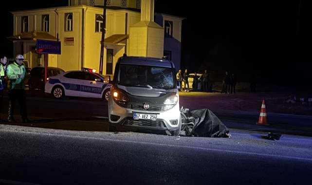 Zonguldak'ta hafif ticari araçla çarpışan motosikletin sürücüsü öldü
