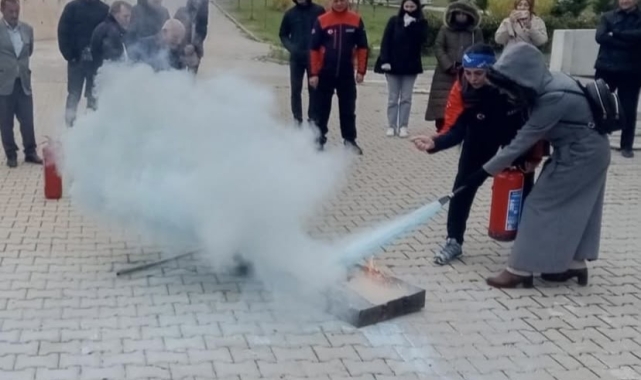 AFAD'tan kurum personellerine uygulamalı yangın eğitimi