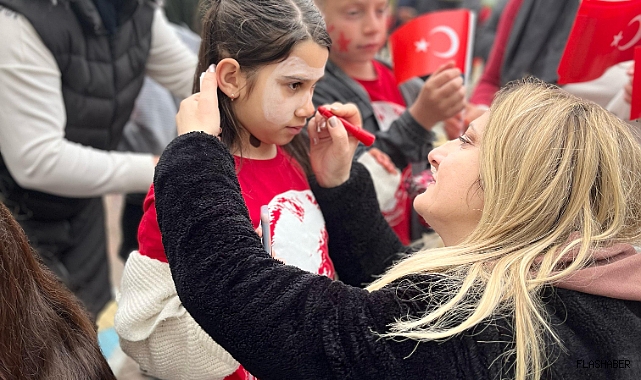 AK kadınlardan miniklere bayram sürprizi